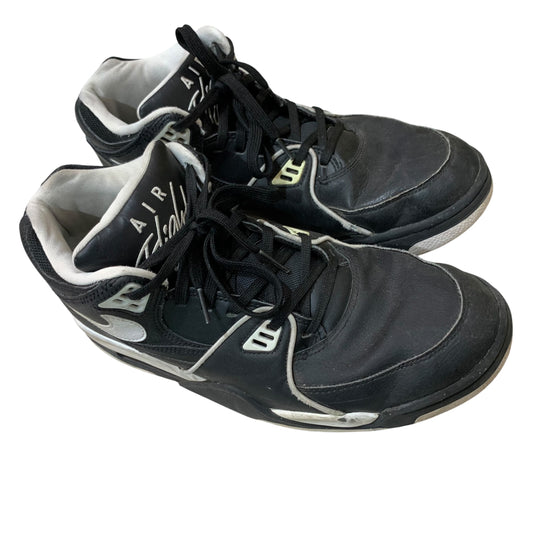 NIKE נעליים לגבר מידה 44