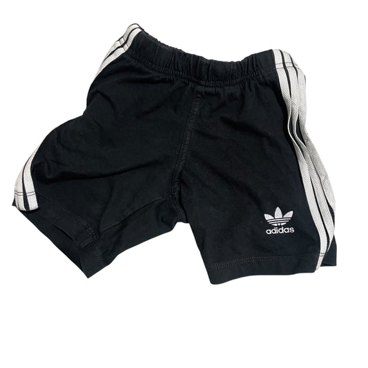 ADIDAS מכנסיים קצרים לתינוקות גיל 18 חודשים