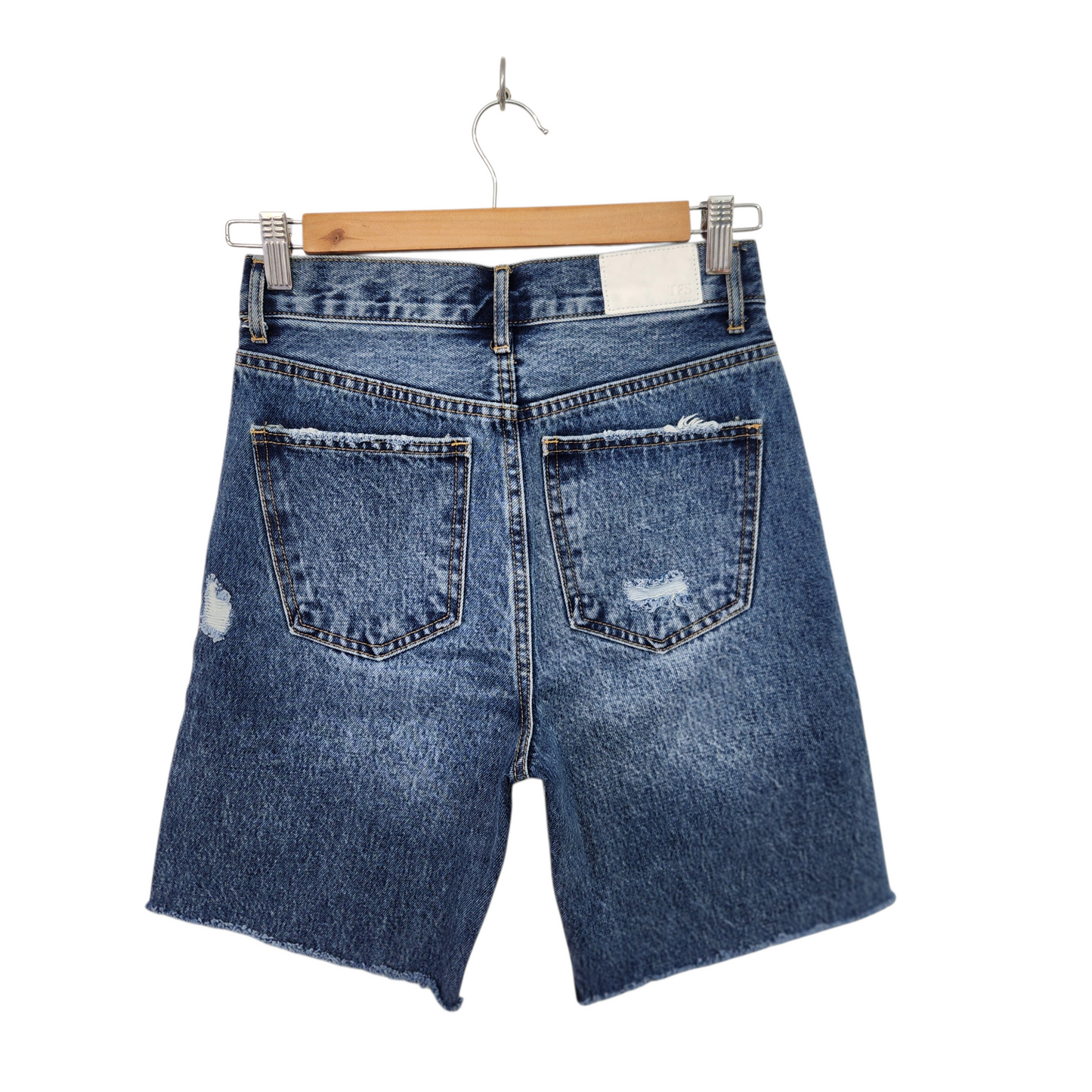 TWENTYFOURSEVEN ג'ינס קצר לאישה מידה 32